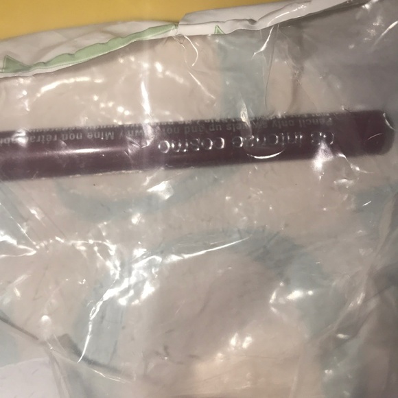 Nwt Clinique Beauty set of 6 - Picture 6 of 7